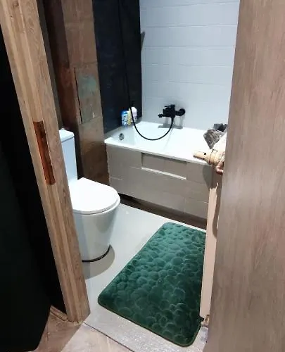 Private Wroniecka 6 - Parking Apartman