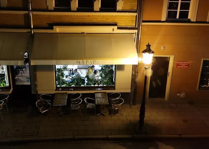 Private Wroniecka 6 - Parking * Poznań